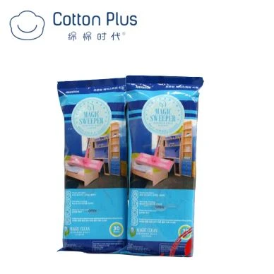 Lingettes humides pour le nettoyage de meubles